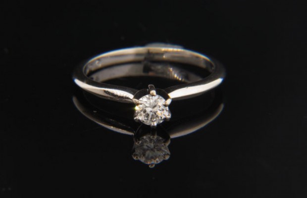 14k White Gold Solitaire