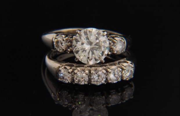 Vintage Style Engagement Ring and Matching Wedding Band